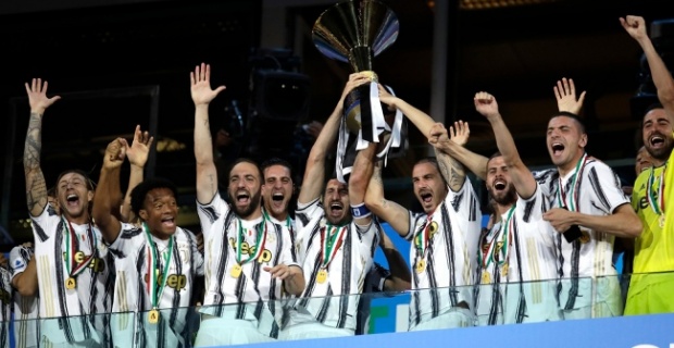 Şampiyon Juventus Kupasına Kavuştu..!