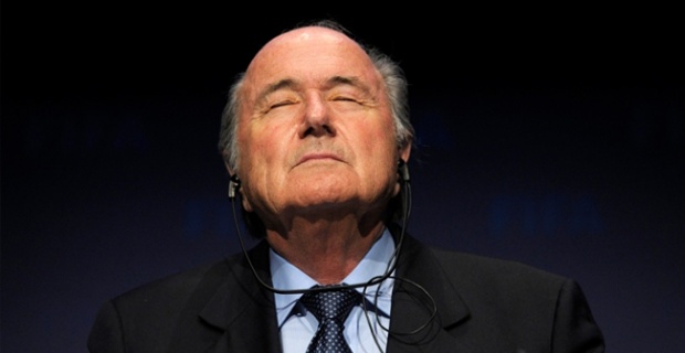Sepp Blatter Futboldan Men Edildi..!