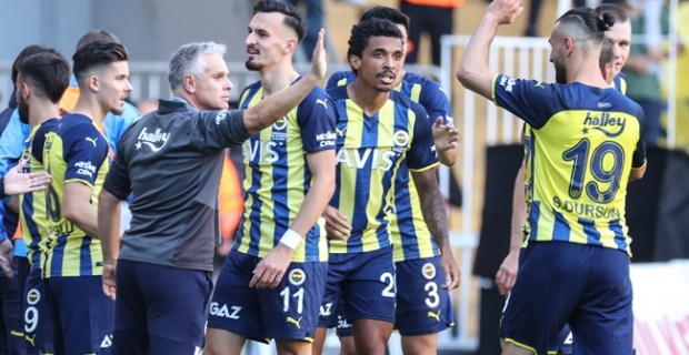 Fenerbahçe Liderliğini Sürdürdü..! (2-1)