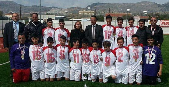 Ortaokullar Futbolda Şampiyon ŞTO..!