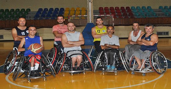 Tekerlekli sandalye Basketbol takımı sezonu açtı