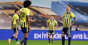 Fenerbahçe Evinde Yine Üzgün..!