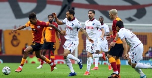 Galatasaray Puanı Son Dakika Kurtardı..! (1-1)