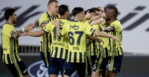 Fenerbahçe Yarışı Bırakmıyor..! (3-1)