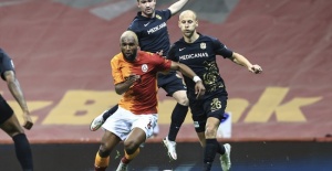 Galatasaray Şampiyonluğu Averajla Kaçırdı..! (3-1)