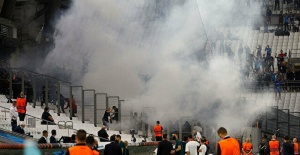 Marsilya-Galatasaray Maçı Öncesinde Provokasyon..! Taraftarlar Birbirine Girdi..!