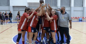 Kadınlar U17’de Şampiyon GAÜ..!