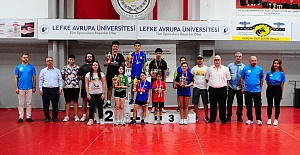 U15’lerde Tuğra ve Liva şampiyon
