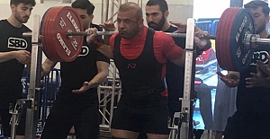 Mehmetali Deniz’den Powerlifting Türkiye Rekoru..!