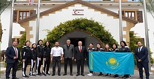 Tatar, Astana Hentbolcuları ile Görüştü..!
