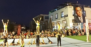 Cimnastikçiler, Namık Kemal Meydanında Esti..!